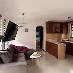 1 Apartment
